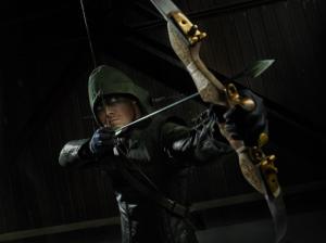 arrow-tv-show-the-pros-and-cons-of-a-dccu-and-arrow-connection