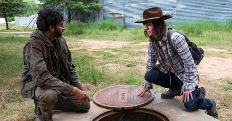 the-walking-dead-season-8-episode-9-a-lesson-before-dying
